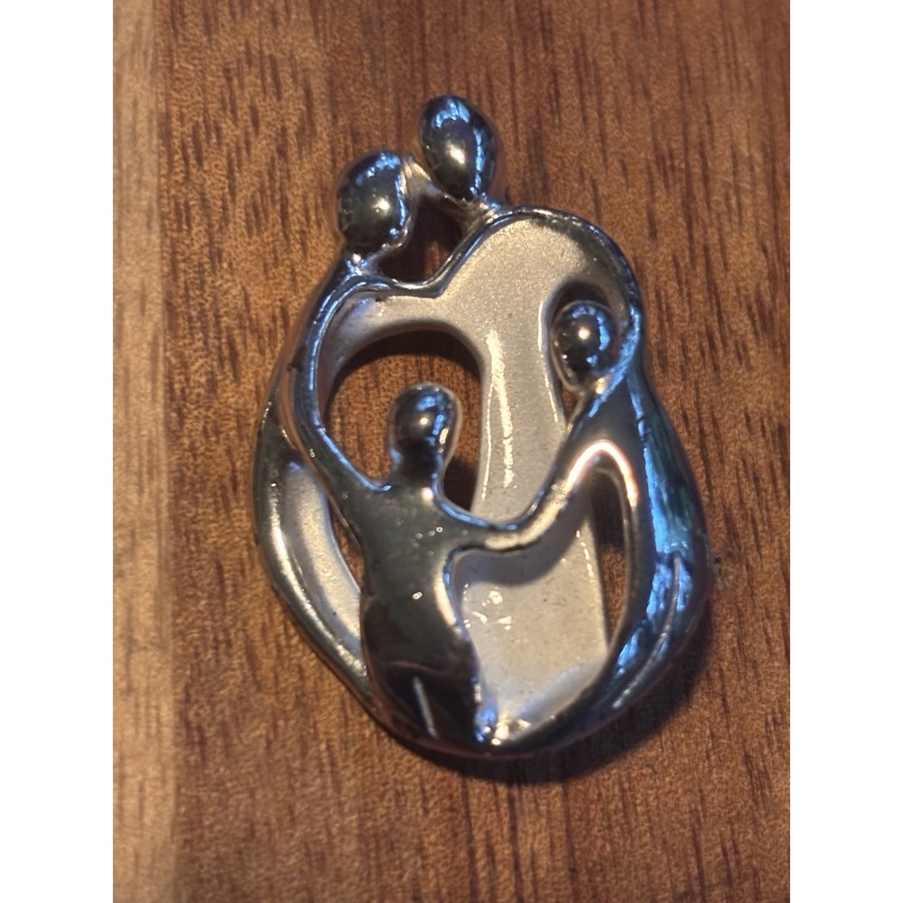 Carolyn Pollack Loving Family Of Four Pendant Sterling Silver Vintage 9.4 Grams